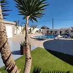 빌라 Detached With Private Pool 또레비에하