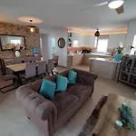 Detached With Private Pool *