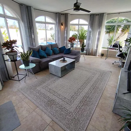Detached With Private Pool * Τορεβιέχα
