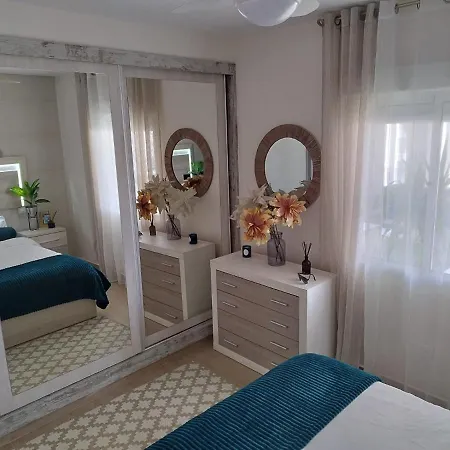 Detached With Private Pool * Торевьиа