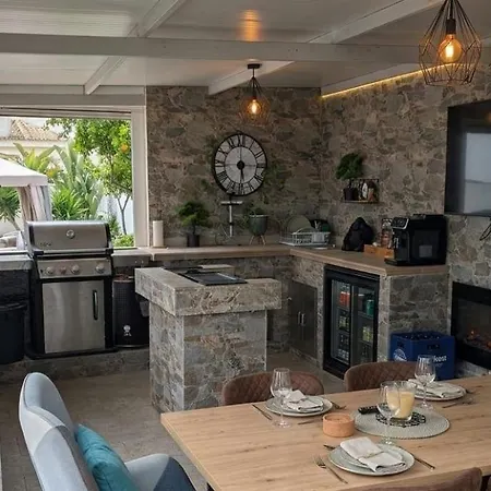 Detached With Private Pool
