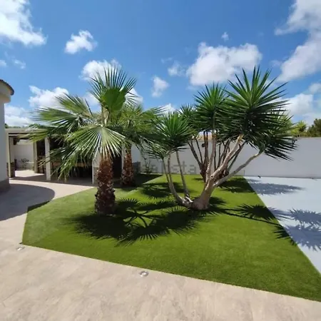 Detached With Private Pool