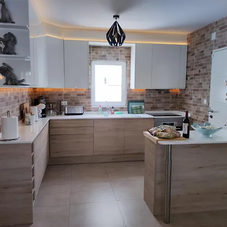Detached With Private Pool Вилла *