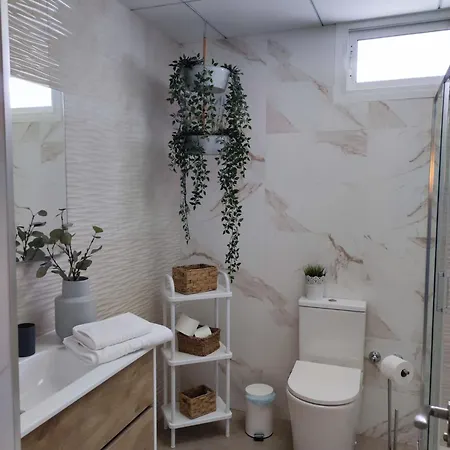Detached With Private Pool * Торевьиа