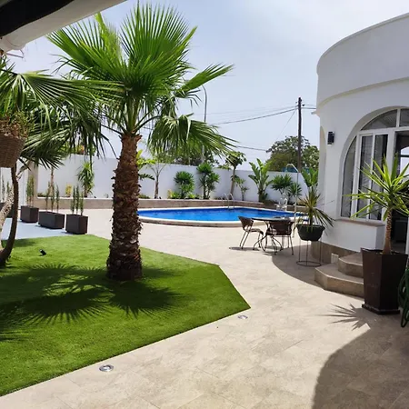 Detached With Private Pool Villa *